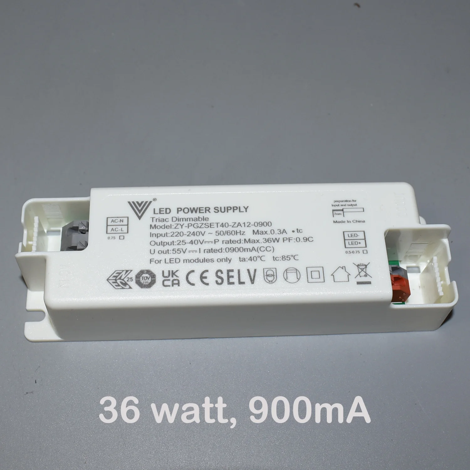 Flicker Free LED Dimmable Driver Lighting Transformer for COB Chips 600mA 900mA 25V-40V Recessed Lamps