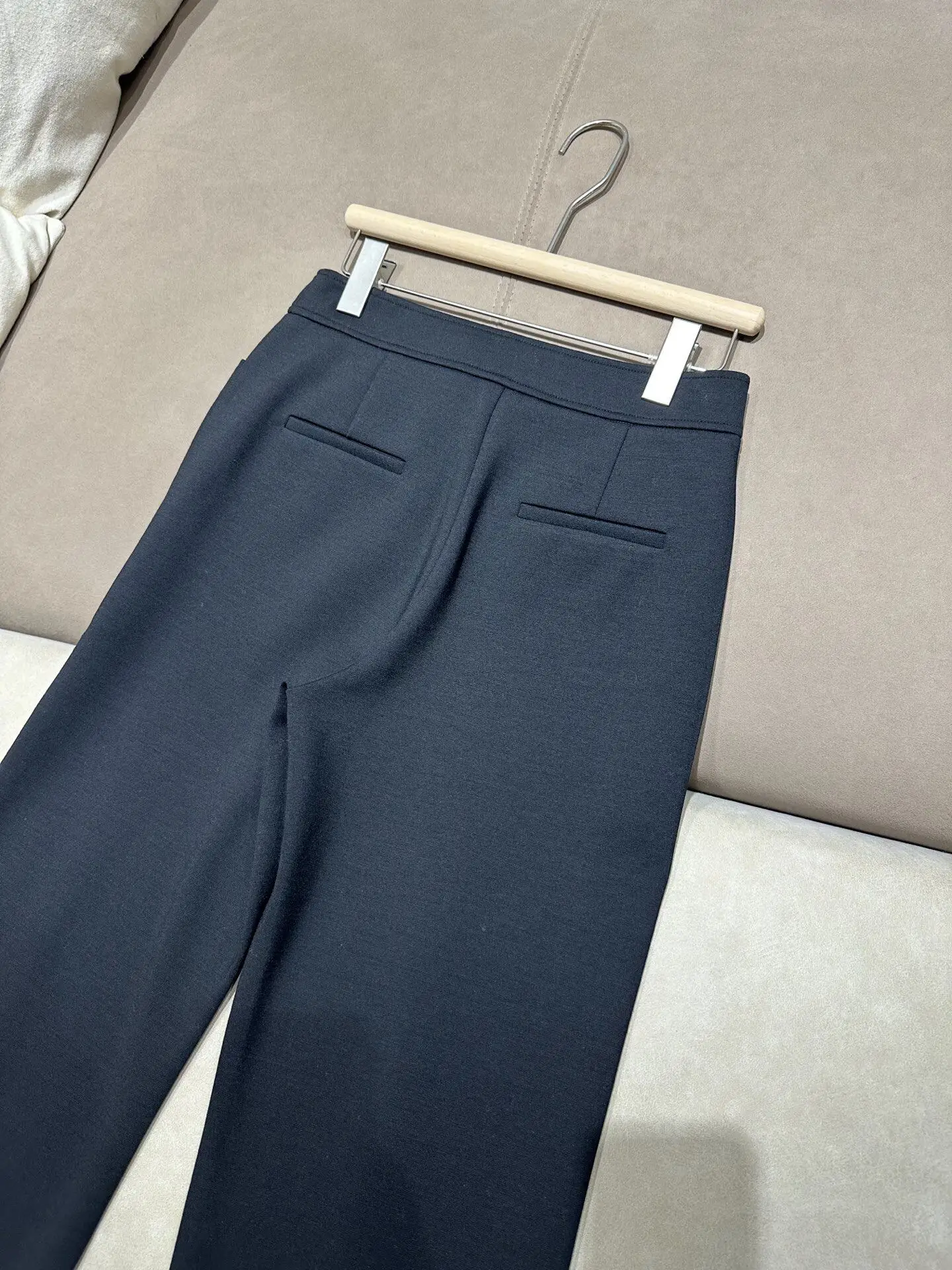 New High-Quality Women'S Fall/Winter Straight-Leg Wool Trousers – Versatile Solid Black (2026 Collection)