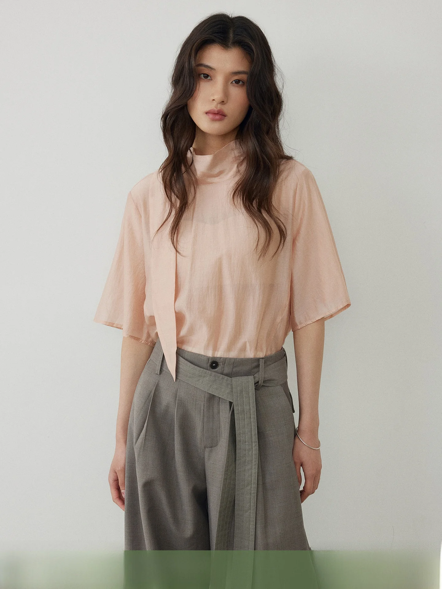 

KEARA Pearl Lyrical Loose Shape Short Sleeve Shirt Women Summer Loose Sun Protection Top Half High Collar Regular Fabric Blend