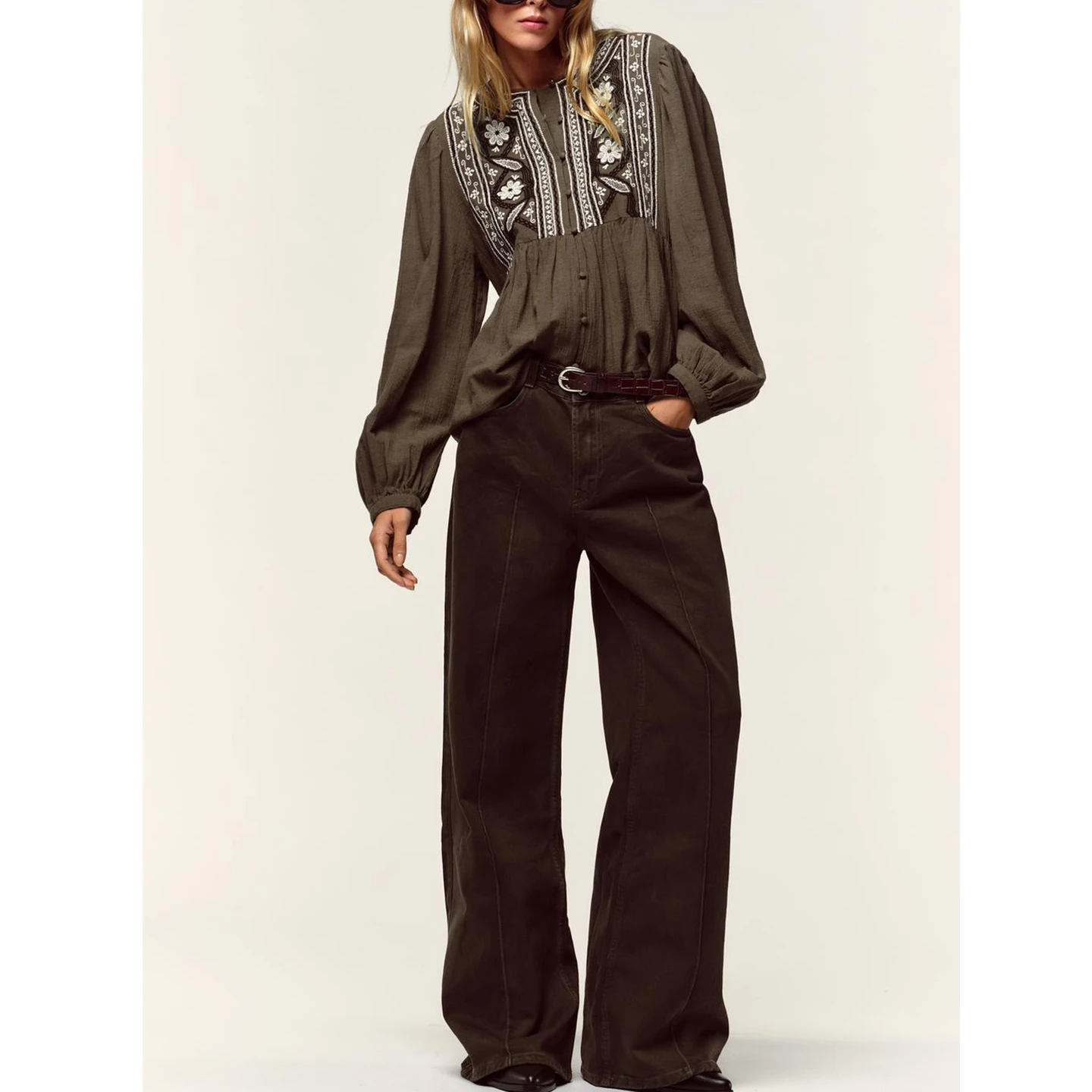 Neue Herbst Damen runde Ne Long Sve bestickt Farbe Blo irt Top Französisch Sle Loose Fit Polyester atmungsaktiv