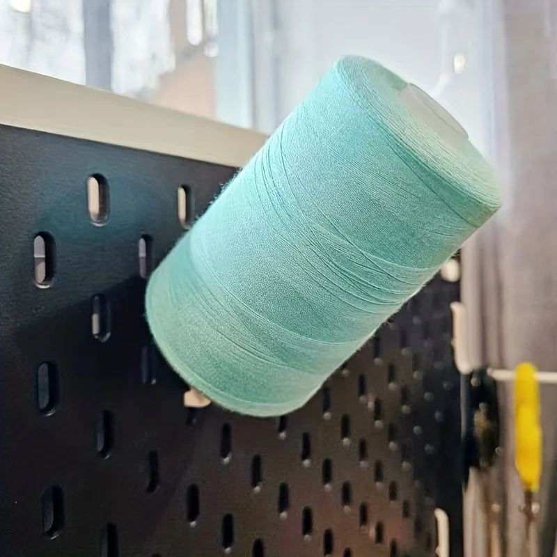 Weiße Fadenspulen-Haken für Stecktafeln, kompatibel mit Skadis-Stecktafeln für Stickerei & Nähkunst, Raumorganizer – Detail 2