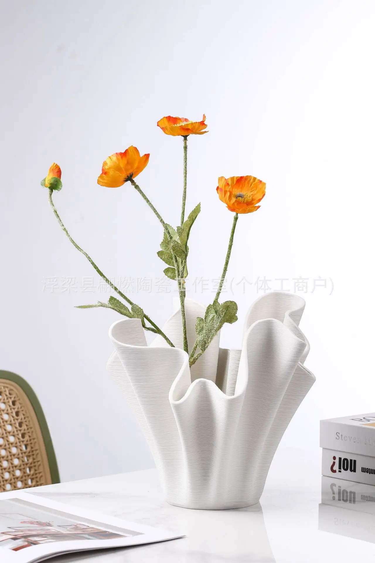 Ceramic Handicrafts Geometric Pleated Patterns Three-dimensional Flowerpot Wrinkled Flower Vase Home Decoration Accessories