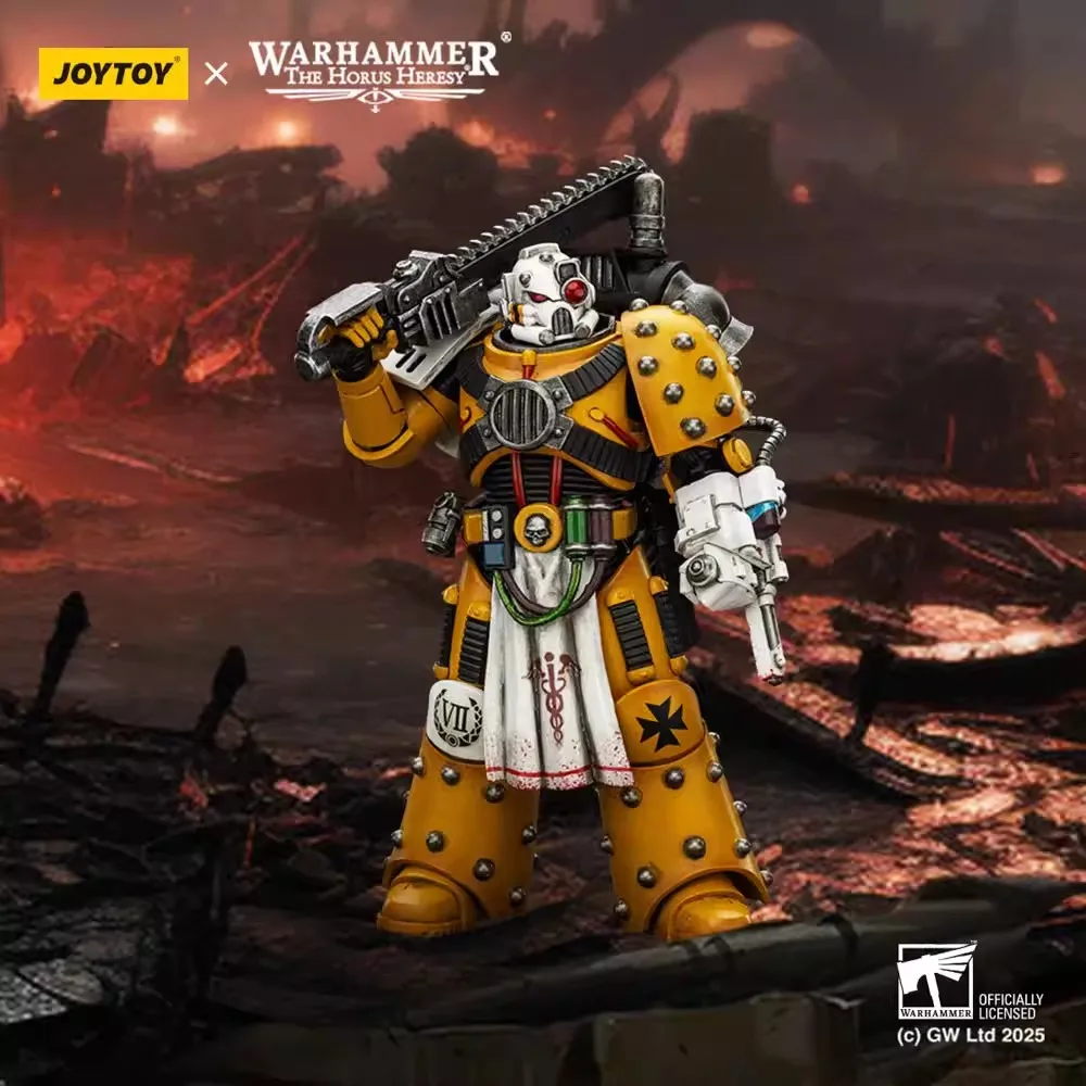 

JOYTOY Warhammer The Horus Heresy 1/18 Scale Imperial Fists Legion Apothecary Figurine Model Toy Movable Doll Joint Collection