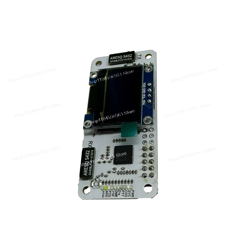 DMR P25 YSF DSTAR เกตเวย์วิทยุดิจิตอลบอร์ดฮอตสปอตไร้สาย 0.5PPM ดูเพล็กซ์