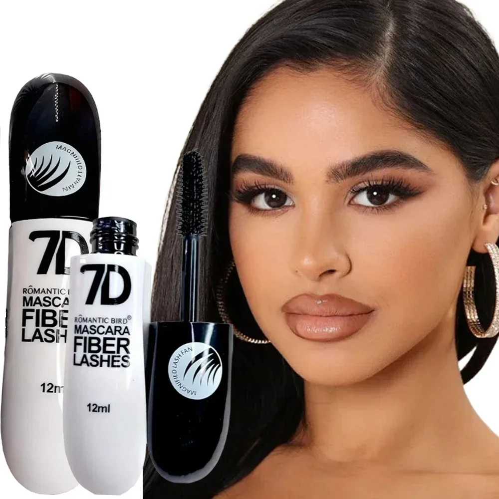 Mascara fibre 7D — — Haute intensité de couleur, noir riche, formule hypoallergénique |   Effet de faux cils super longs et extra épais