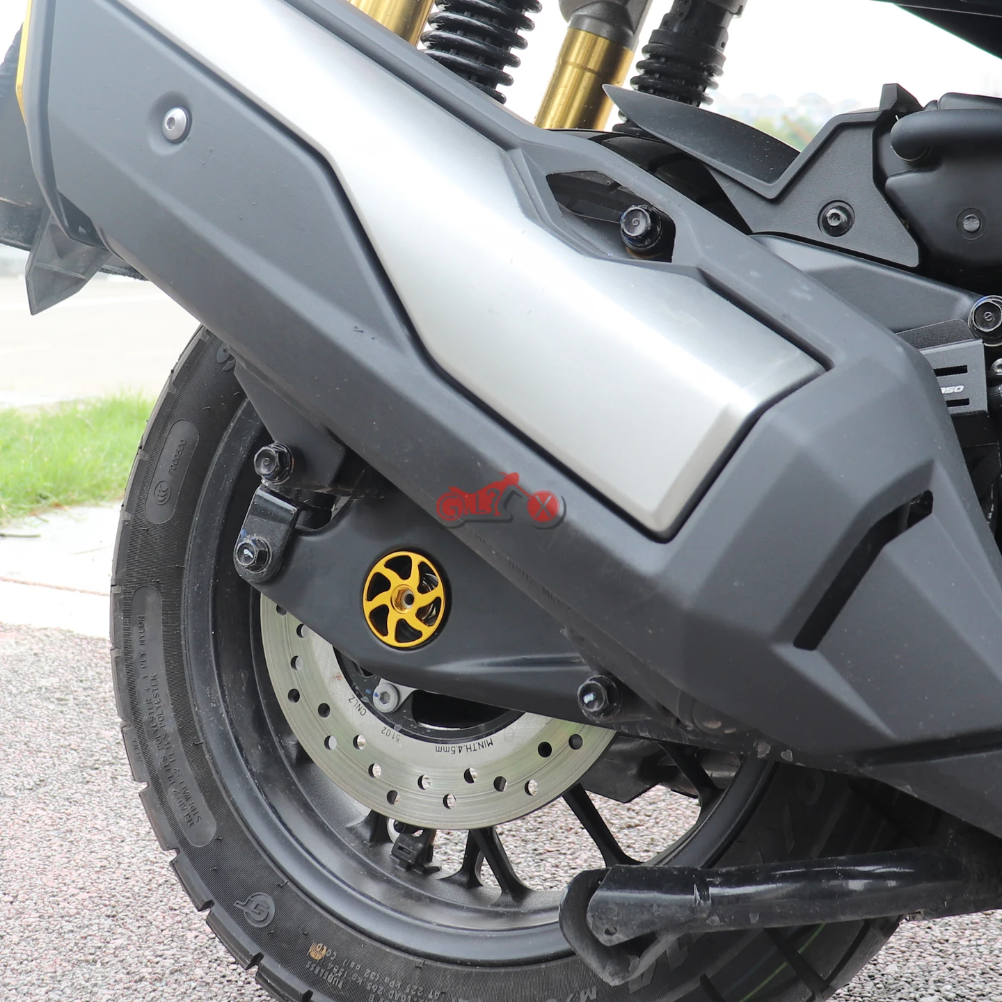 اكسسوارات الدراجات النارية لهوندا ADV350 NSS350 FORZA350 2021-2024 2025 2026 ADV NSS فورزا 350 المحور الخلفي شوكة الجوز غطاء عجلة Axl