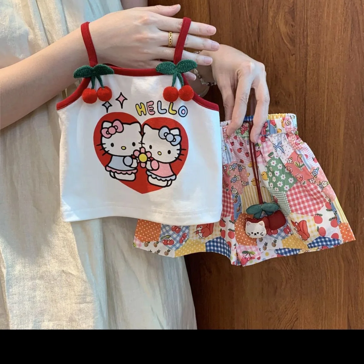 Sanrio Hello Kitty Girls Homewear Set Cartoon Printed Kids Babies For Indoor And Outdoor New Summer Sleeveless Shorts Two Piece