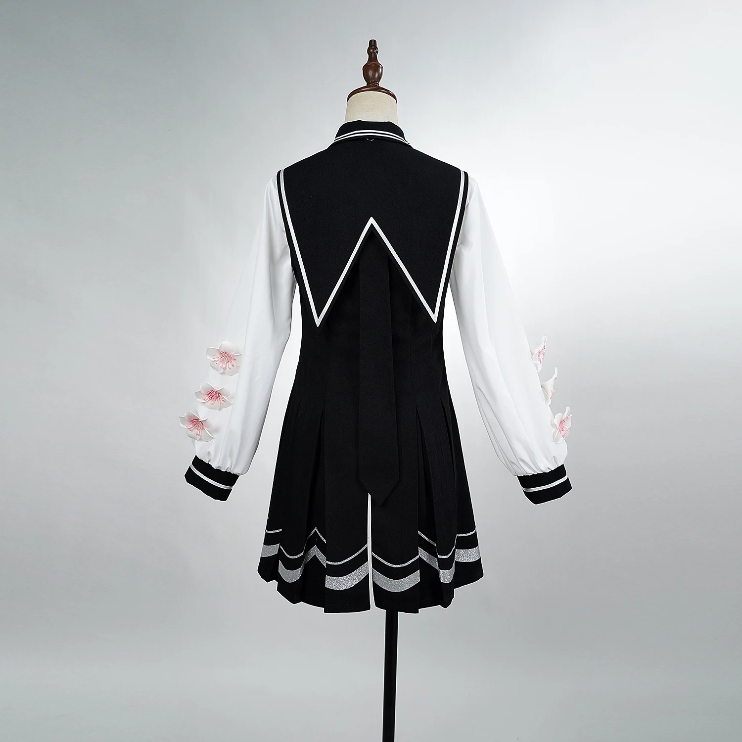 ชุดคอสเพลย์เกม ซาคุราบะ เอมา จากอนิเมะ สาวน้อยเวทมนตร์ ชุดพร้อมวิกผม สำหรับงานฮาโลวีน ปาร์ตี้ การแสดงบนเวที บทบาทสมมติ อุปกรณ์ประกอบฉาก สำหรับผู้ใหญ่ ผู้หญิง