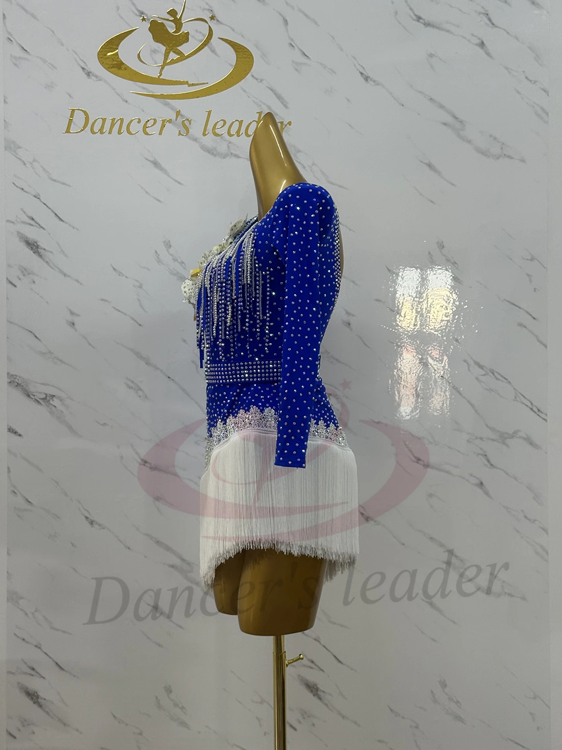 ملابس رقص اللاتينية AB Stone الإناث الكبار الأطفال الراقية مخصص الأبيض طوق شرابة تنورة سوداء بركة فستان السامبا