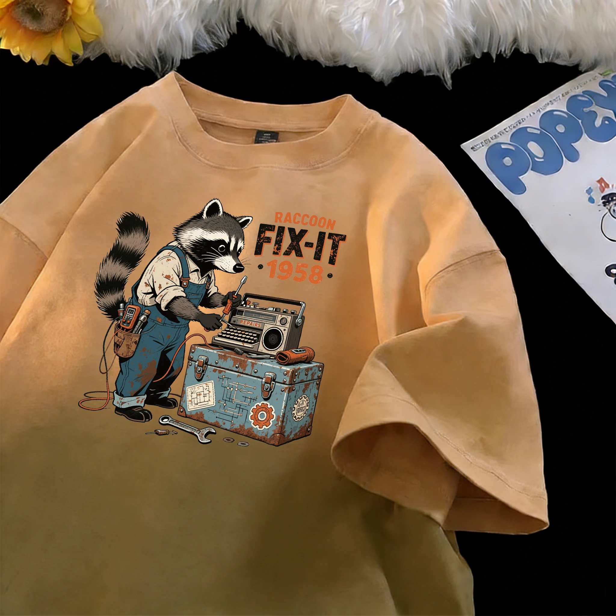 

Raccoon Repair Radio Fit-It 1958 Print Women Tie-Dye T-Shirt Sport Loose Short Sleeve Cotton O-Neck Top Casual Summer Sportswear