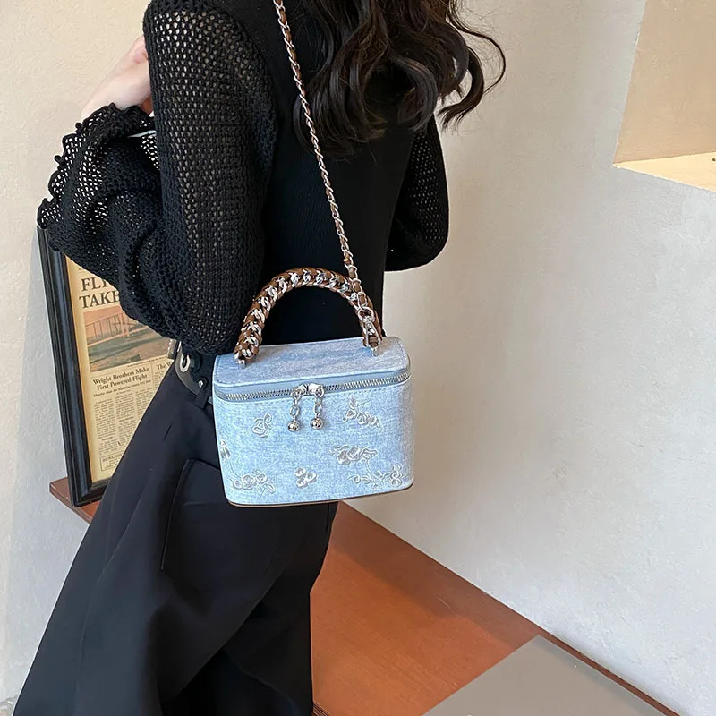 Denim Handheld Box Small Square Bag For Women New Fashion Versatile Chain Crossbody Bag Flower Pattern Embroidery Cowboy Bag