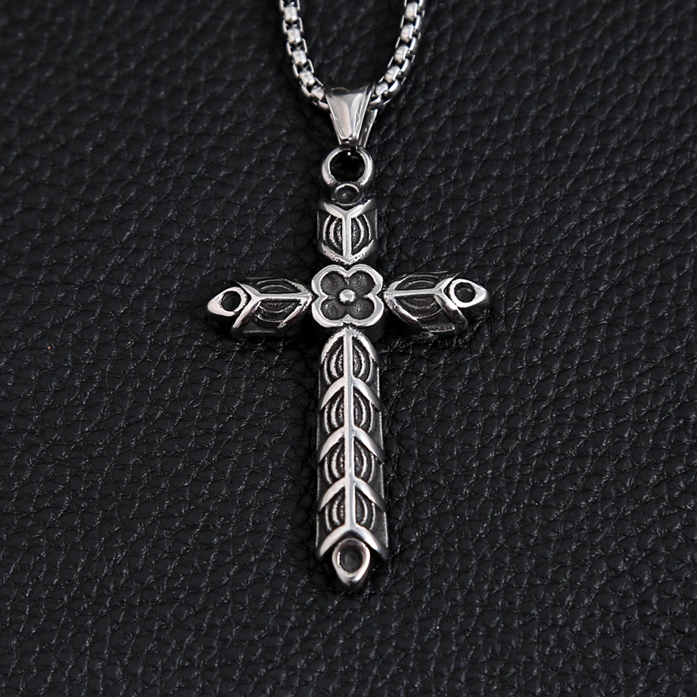 Unique Viking Flower Cross Pendant Necklace For Men Women Stainless Steel Fashion Carving Necklaces Punk Biker Amulet Jewelry