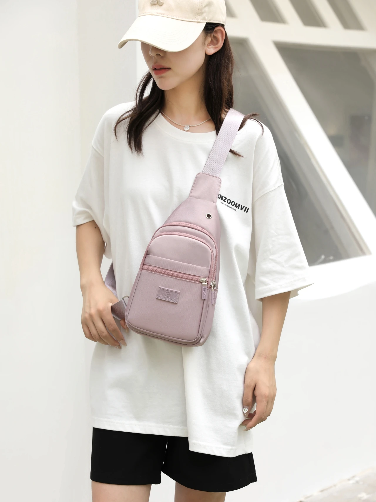 캐주얼 가슴 가방 대용량 여행 스포츠 백팩 옥스 천 지퍼 잠금 부드러운 접이식 레저용 싱글 가방...