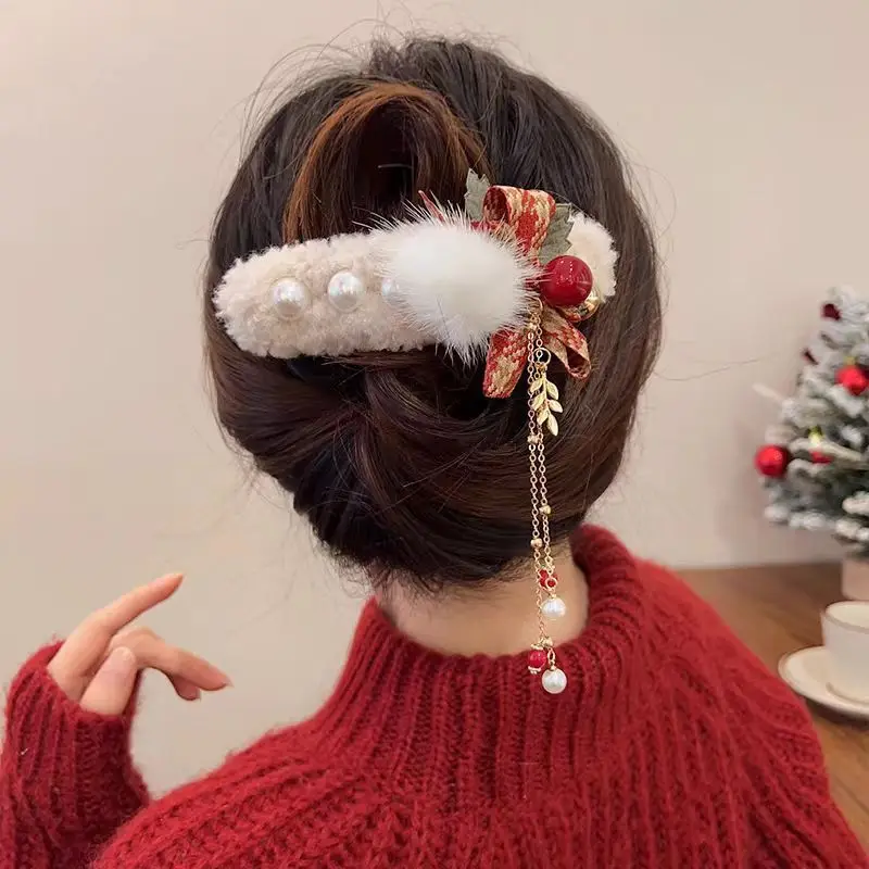 

Sweet Christmas Plush BB Clip Hair Accessories Tassel Bow Hair Accessories Delicate and Versatile Hair Accessories for Women