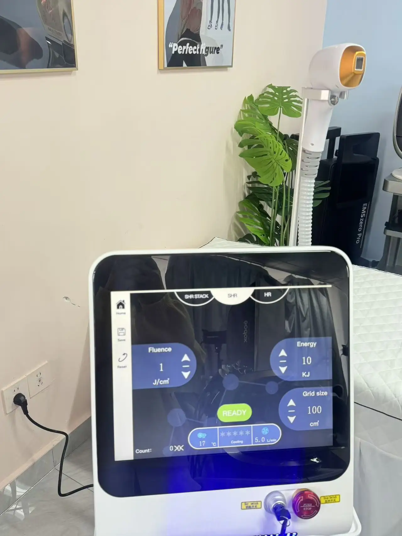 

Portable 808nm Diode Advanced Laser Beauty Device Permanent Hair Reduction CE Certification for Beauty Salon