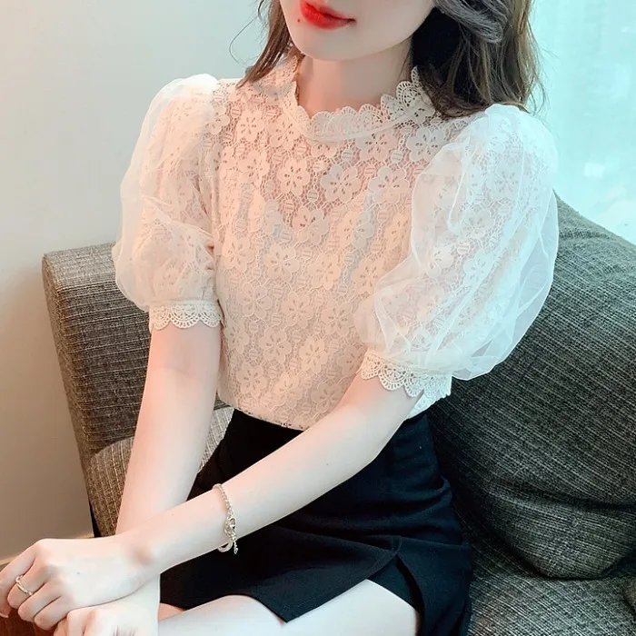 패셔너블 레이스 버블 슬리브 탑 여성 여름 신상 슬림 엘레 스윗 젊은 감각적인 개성있는 작은 사이즈 트렌디 한국 버전