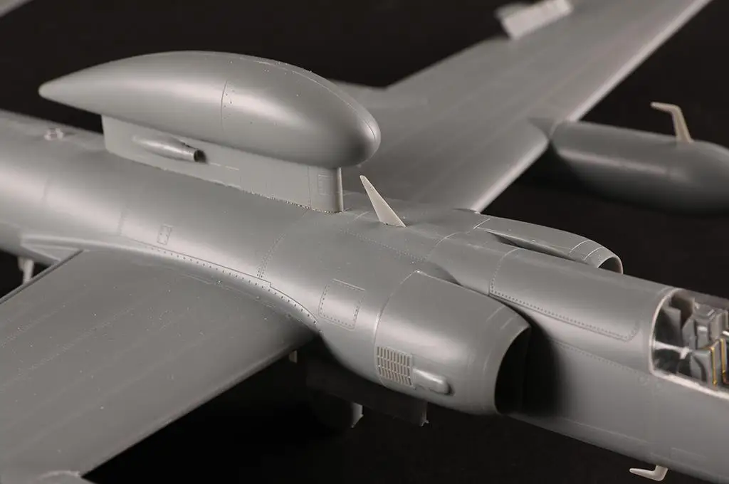 Hobbyboss 81785 Kit Model rentang Senior 1:48, U-2S Naga