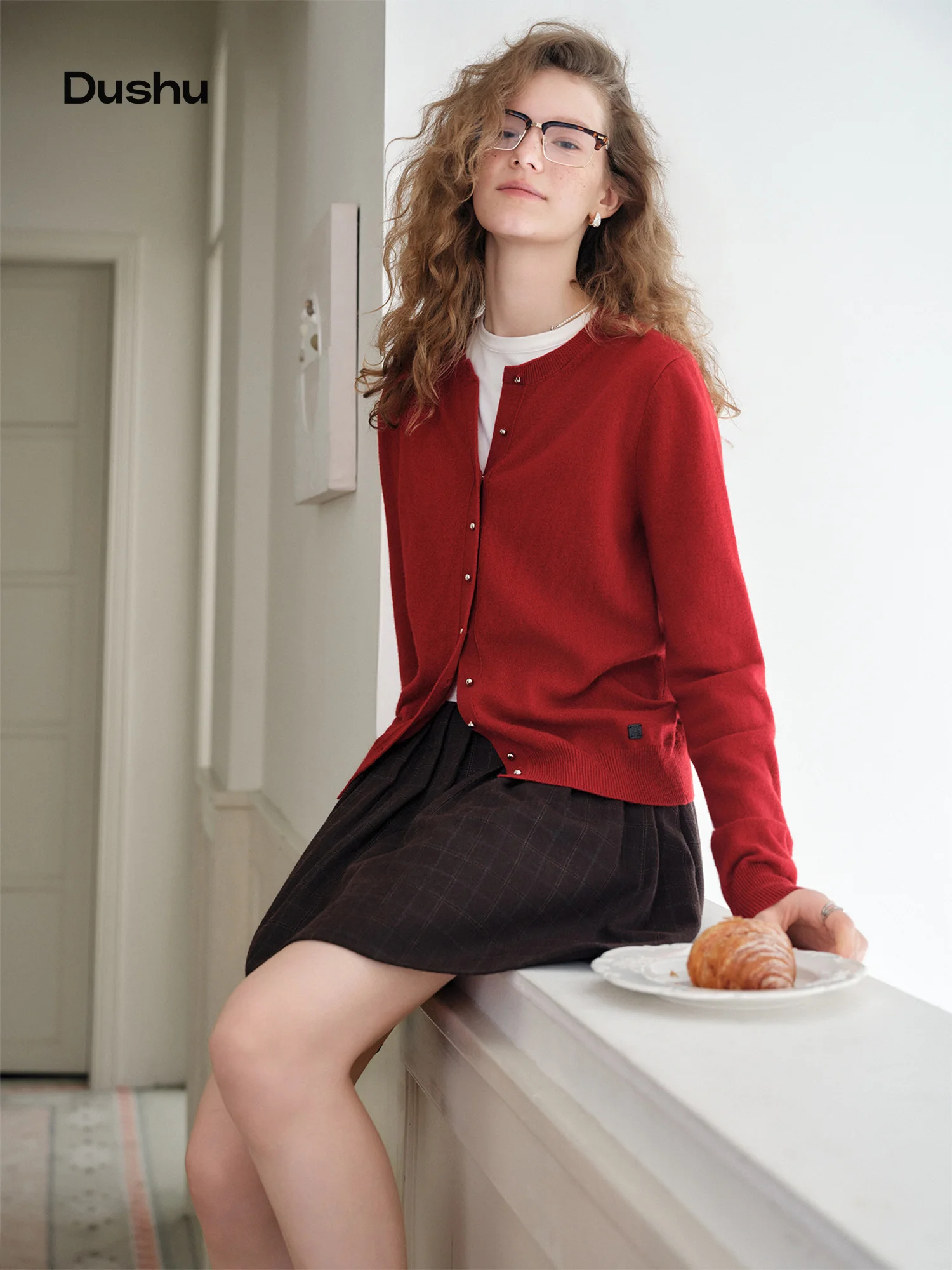 DUSHU Damen Strick-Cardigan aus Wollmischung in Unifarben, 5 Farben, Rundhalsausschnitt, Winter 2026 Neuerscheinung, Vielseitiges Lässiges Strick-Oberteil Pullover