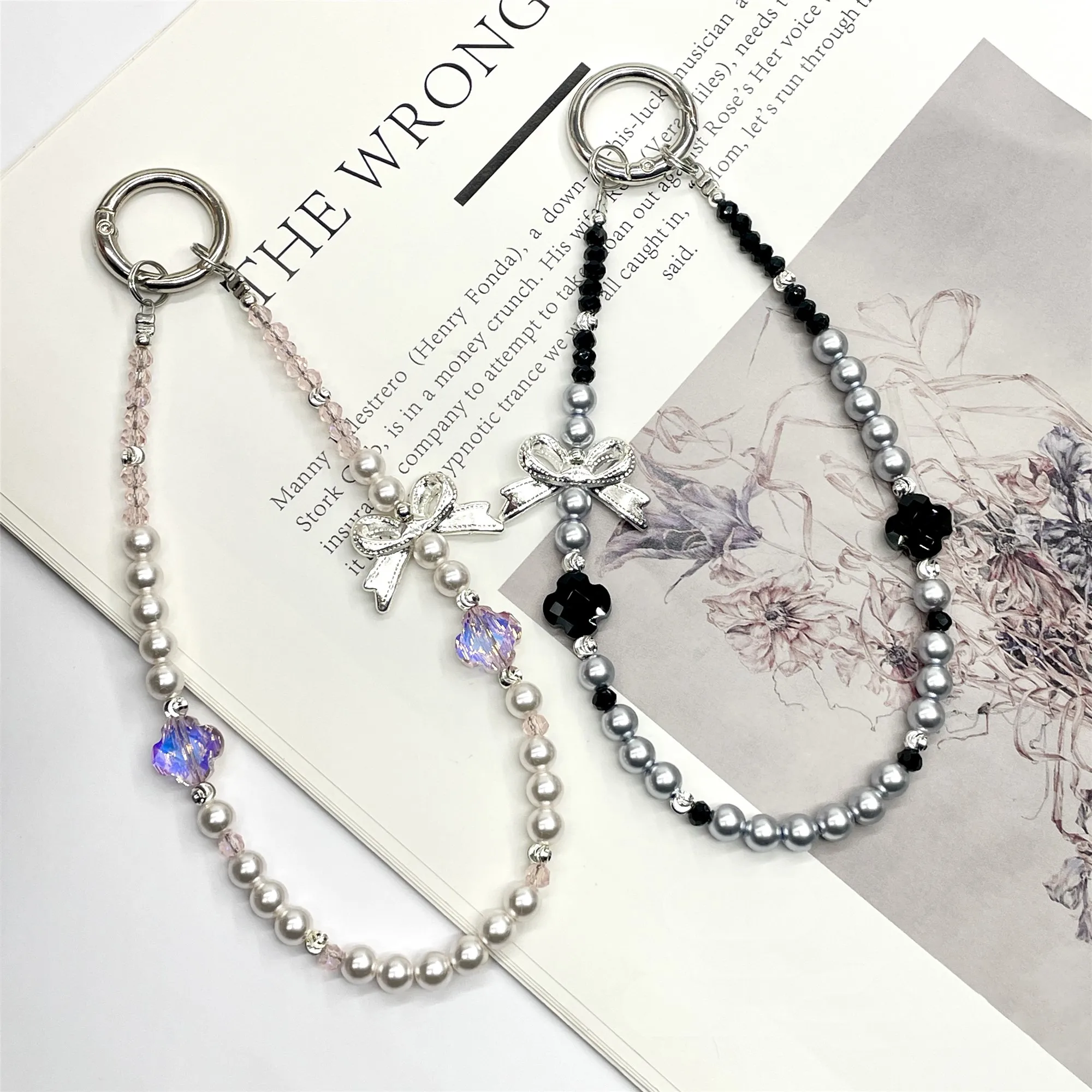 

Цепочка для мобильного телефона, четырехлистный клевер, кристалл, женский кулон, браслет из бисера, кулон на запястье, короткий ремешок для мобильного телефона