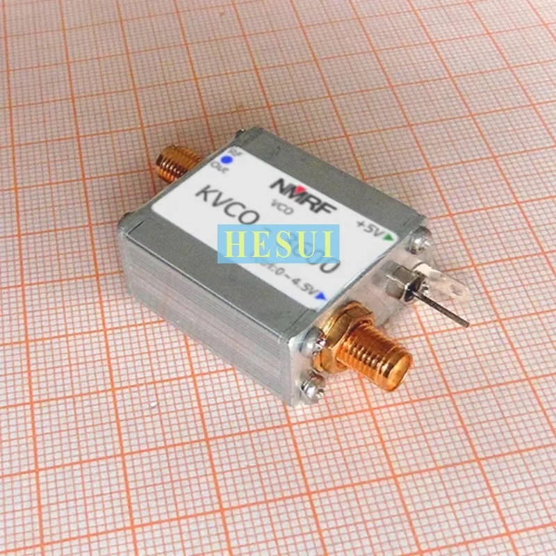 

Радиочастотная микроволновая печь VCO 3,5–4,2 ГГц можно использовать в качестве модуля широкополосного источника сигнала.