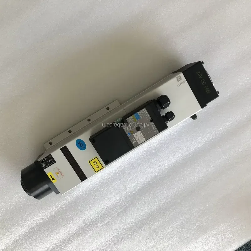 Air-Cooled ISO30 ATC Spindle Motor, 6-Kilowatt 380V 18000RPM High-Speed Spindle for CNC Milling Equipment
