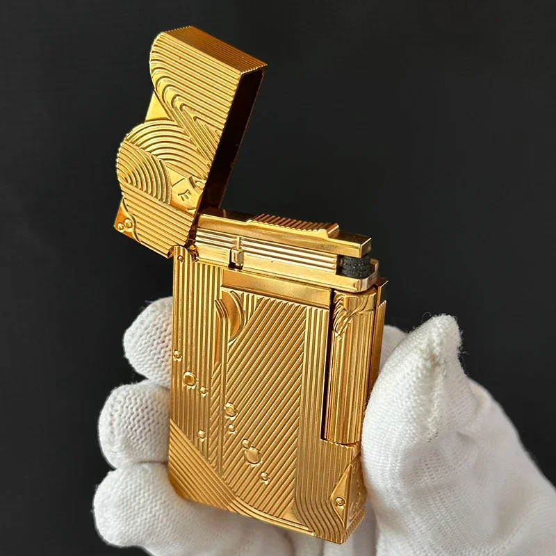 Cigarette Smoking Gas Lighters Cool Gold Sleep Mermaid Pattern Vintage Lighter Classic Sound Metal Lighters Fire Men Collection