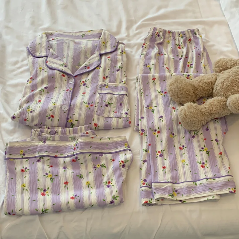 

Women's Hot Selling Short Sleeved Sleepwear Home Wear Three Piece Set Summer Striped Floral Short Sleeved Pants Sleepwear Set