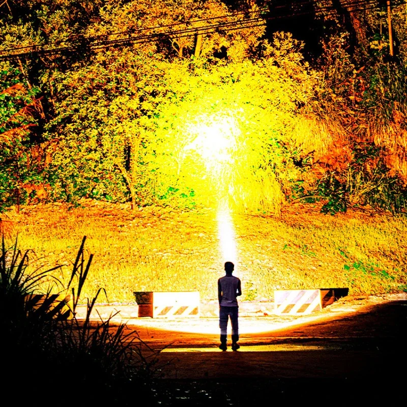 2025 New 1000000LM Rechargeable Flashlight Super Powerful Tactical Torch High Power Lantern Beam for Outdoor Emergency Survival