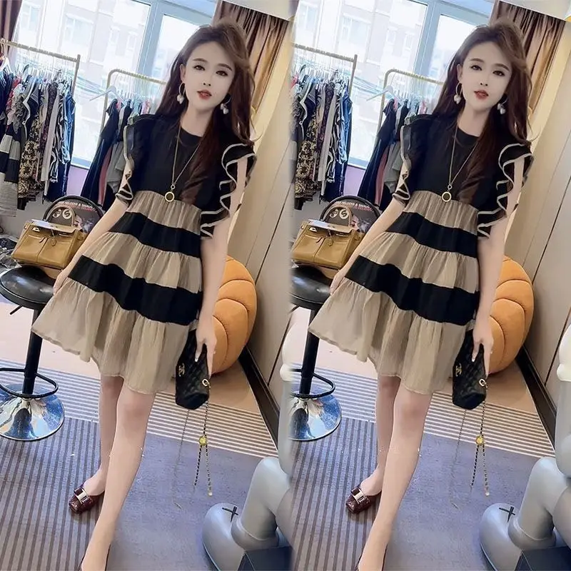 Fashion O-Neck Spliced Folds Striped Butterfly Sleeve Mini Dress Clothing 2024 Summer New Loose Office Lady Sleeveless Dress