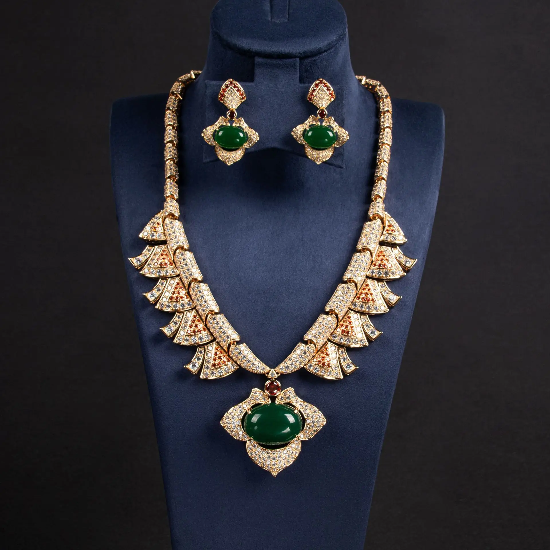 

Luxury Cubic Zirconia Bridal Wedding Jewelry Set Ladies Party Flower Pendant Necklace Earrings Set