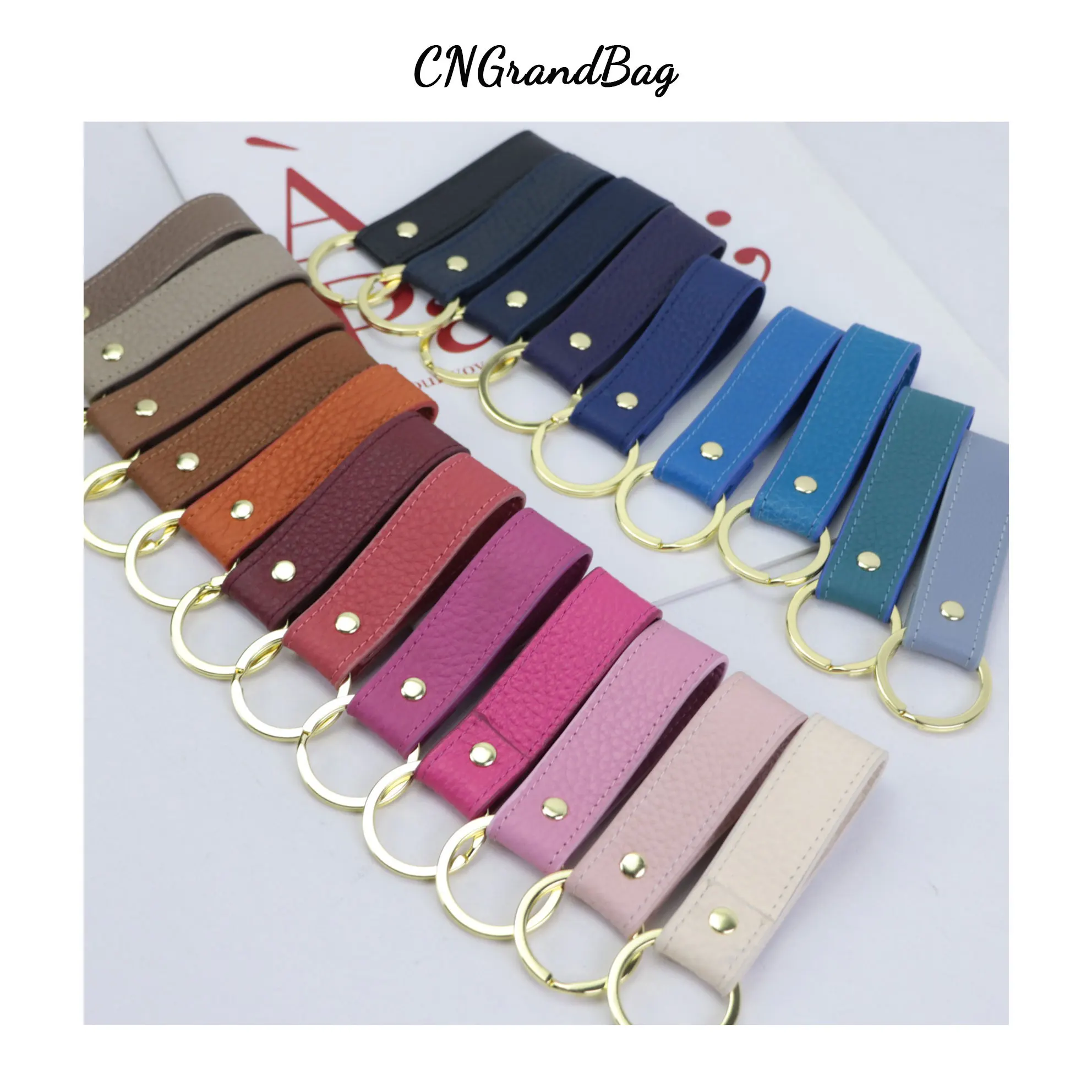 Free Customized Initial Letters Leather Keychain For Women Men Car Key Pebble Pattern Key Holder High Grade Keychain Key Ring