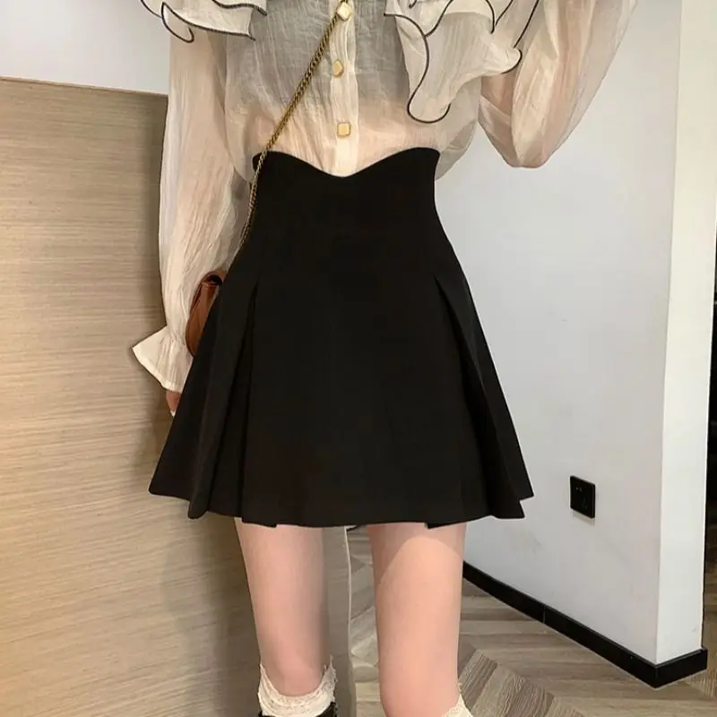 Black Fish Bone High Waist Skirt Design Niche A-line Cover Strap Small Pleated Skirt for Women in Autumn and Winter Short Skirt