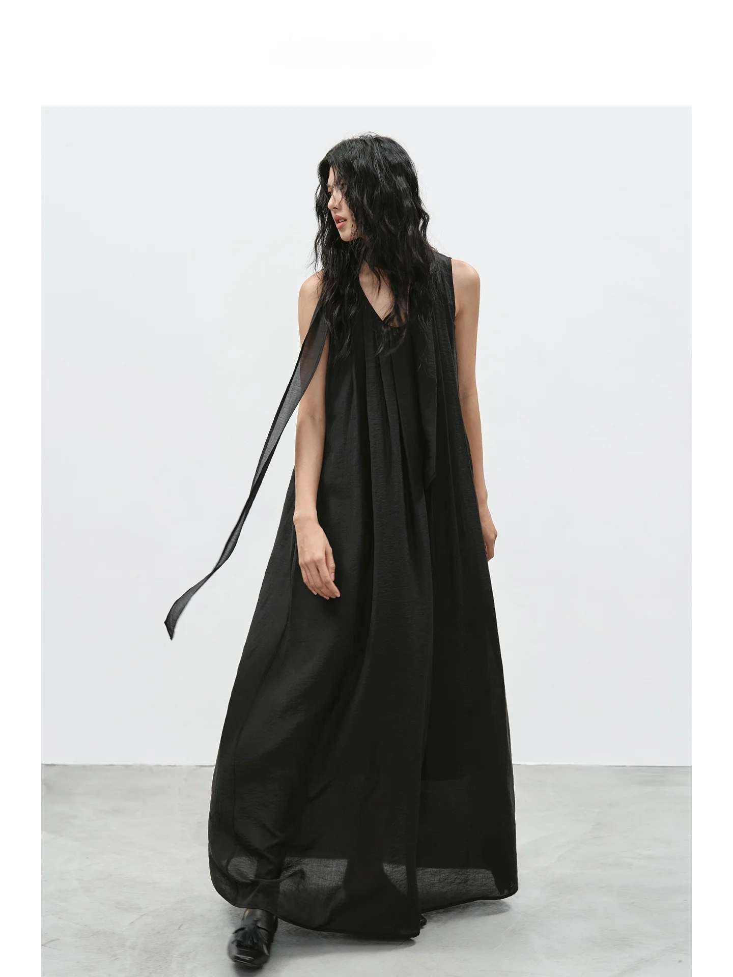 

EIGHTHMONTH August Black Obsidian Shine Dress Breathable Skin-Friendly Casual Style T-Shirt Dress Long Sleeve Loose Fit