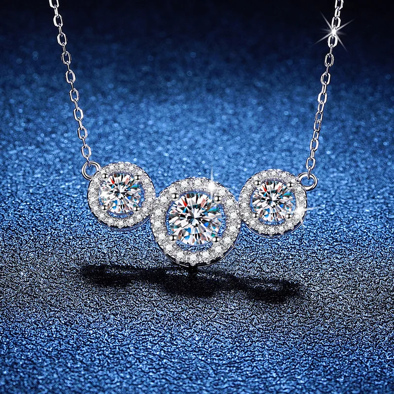 

European and American Moissanite 2-carat Platinum PT95018k Gold Pendant Three Princess Round Bag D-Color Moissanite Necklace