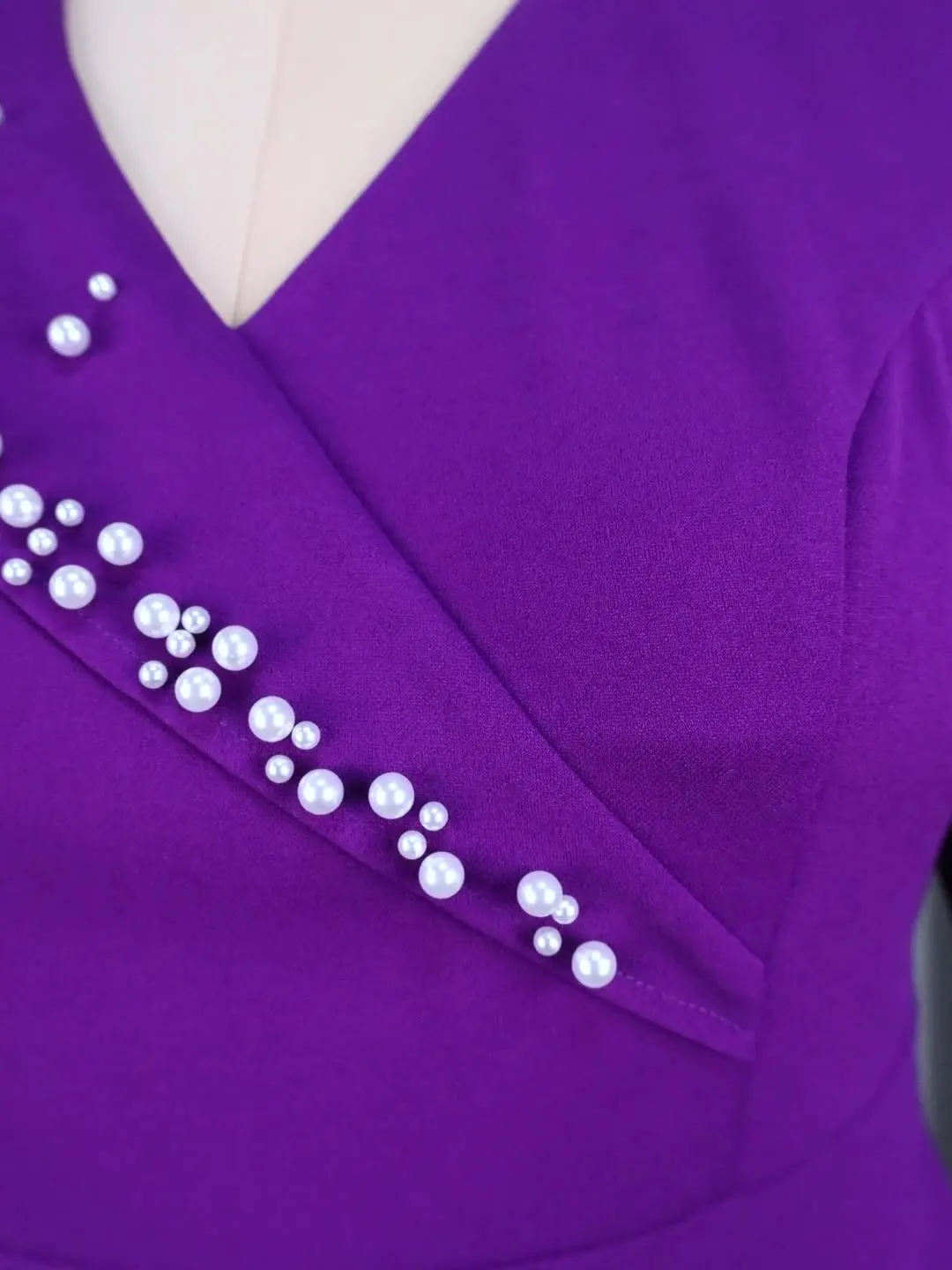 2025 New plus-size women's dress, purple V-neck long-sleeved dress with ruffled rhinestone, elegant and stylish evening dress