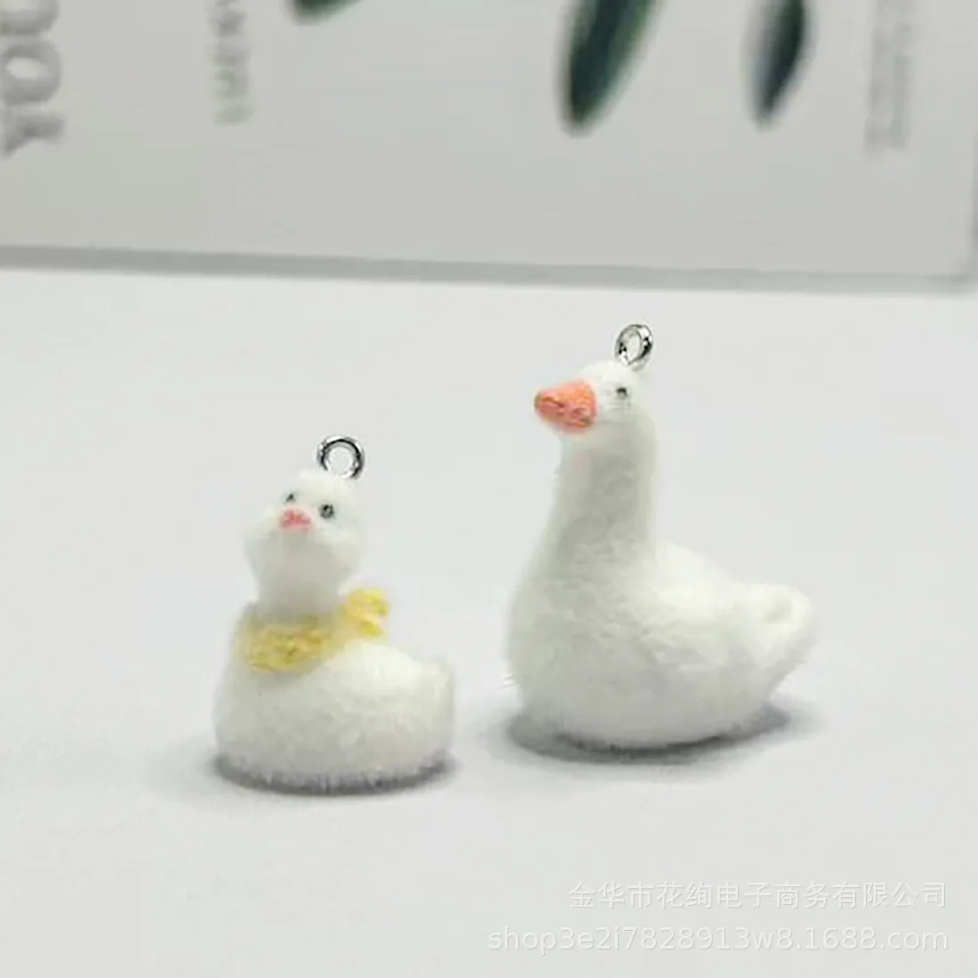 2Pcs Resin Small Animal Flocked Pendant 3D Cartoon Cute Duck and Big White Goose Charm Creative Keychain Hanging Ornament