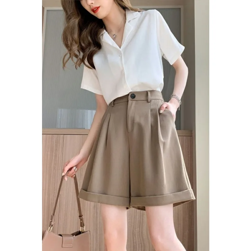 

Женские шорты цвета хаки с высокой талией, плиссированные, с широкими штанинами и отворотами, элегантные