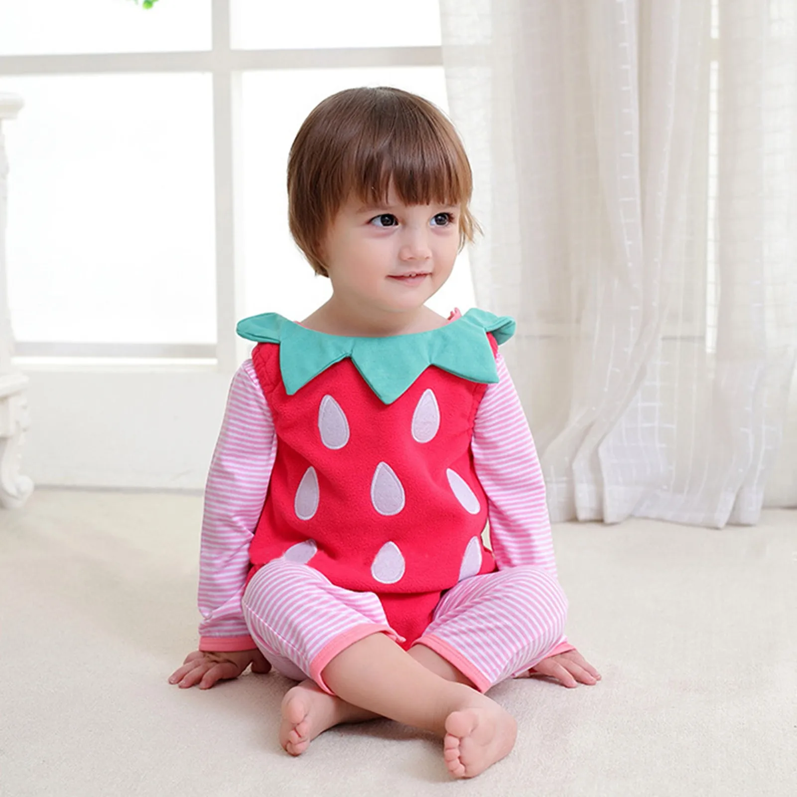 

2024 Toddler Baby Halloween Cute Cosplay Strawberry Print Fancy Costume Jumpsuit Outfits 3pcs With Hat Cosplay Suit Hot Selling