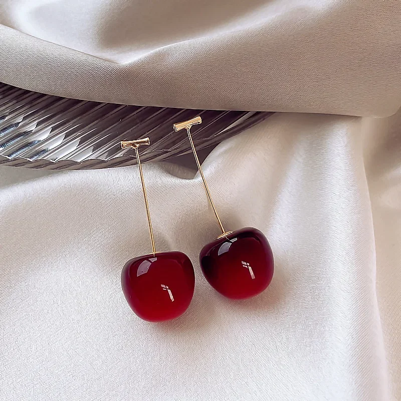 Sweet Red Cherry Alloy Earrings For Women Fashion Delicate Resin Fruit Design Drop Dangle Earrings Party Jewelry Accssories Gift