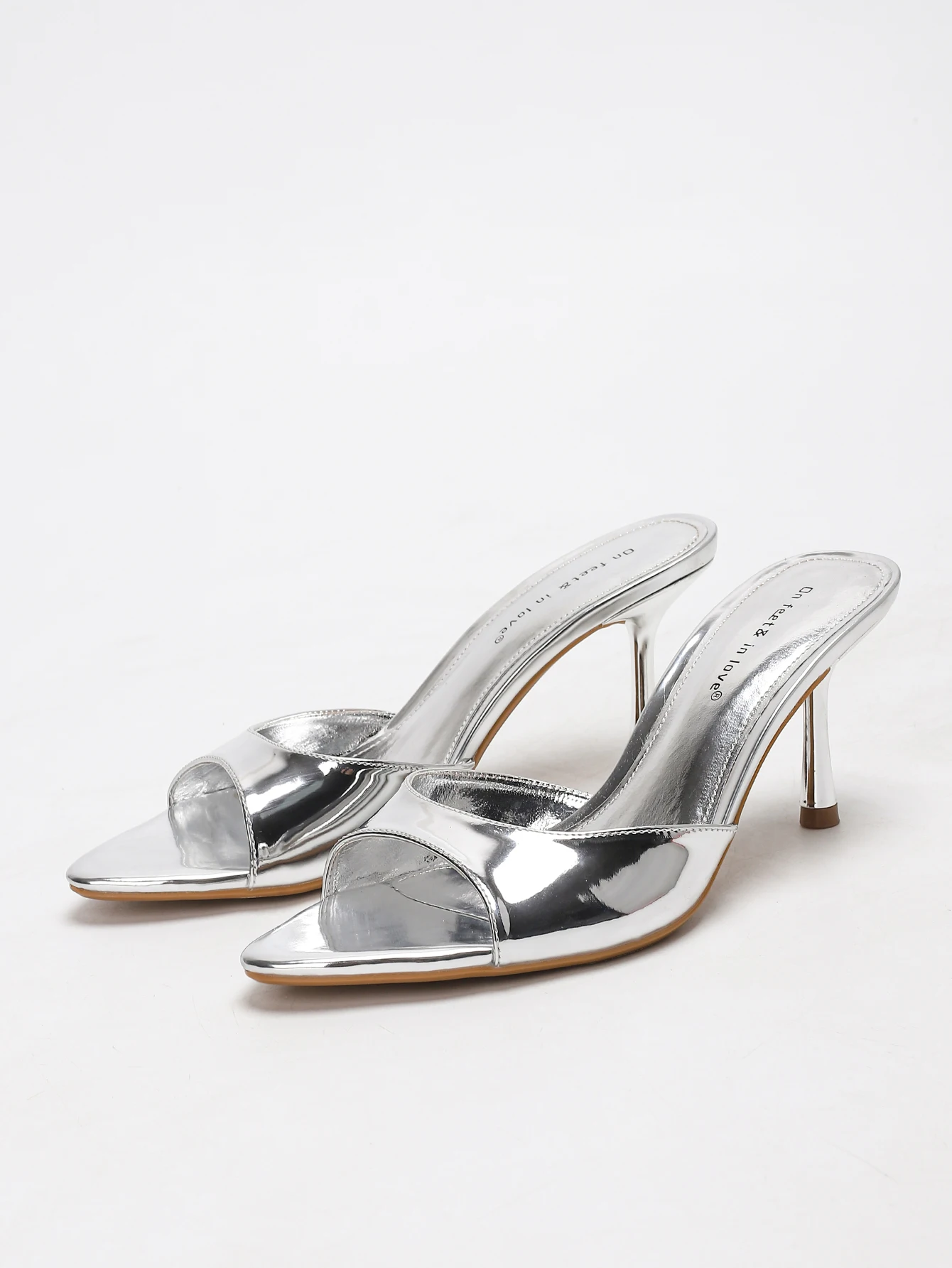 Summer Women's Fashionable and Elegant One-Word Strap Shallow Open-Toe Outdoor Cool Slippers Thin High-Heeled Sandals image 4