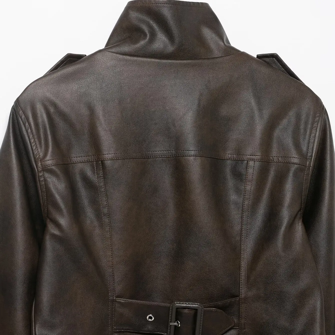 เสื้อโค้ทหนังผู้หญิง ดีไซน์ทันสมัย แต่งซิป แบรนด์ KASLEAD รุ่นใหม่ล่าสุด