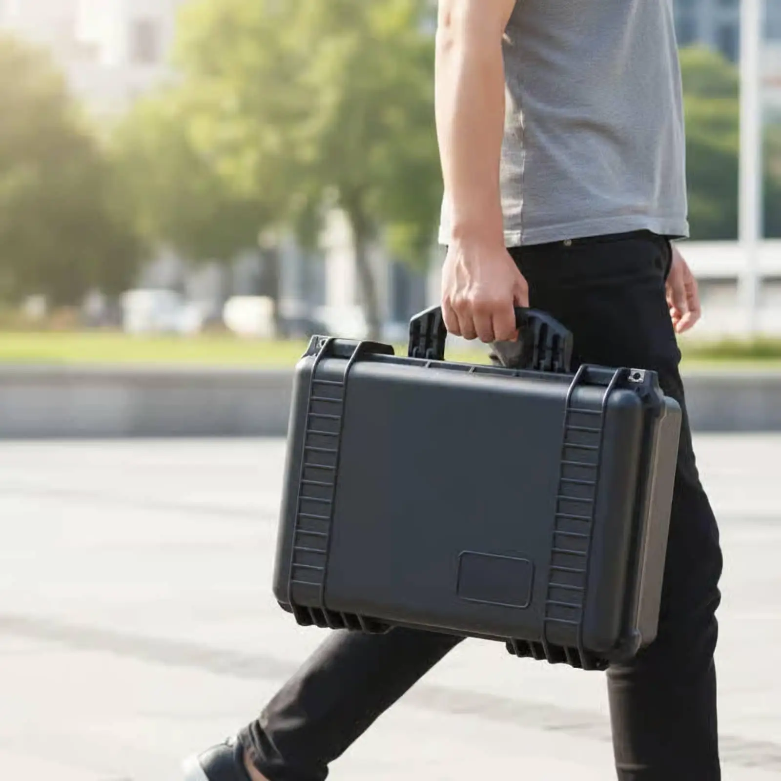 Weatherproof Hard Carrying Case for Equipment and Accessories Rugged PP Alloy Shell with Silicone Seal Automatic Pressure Valve
