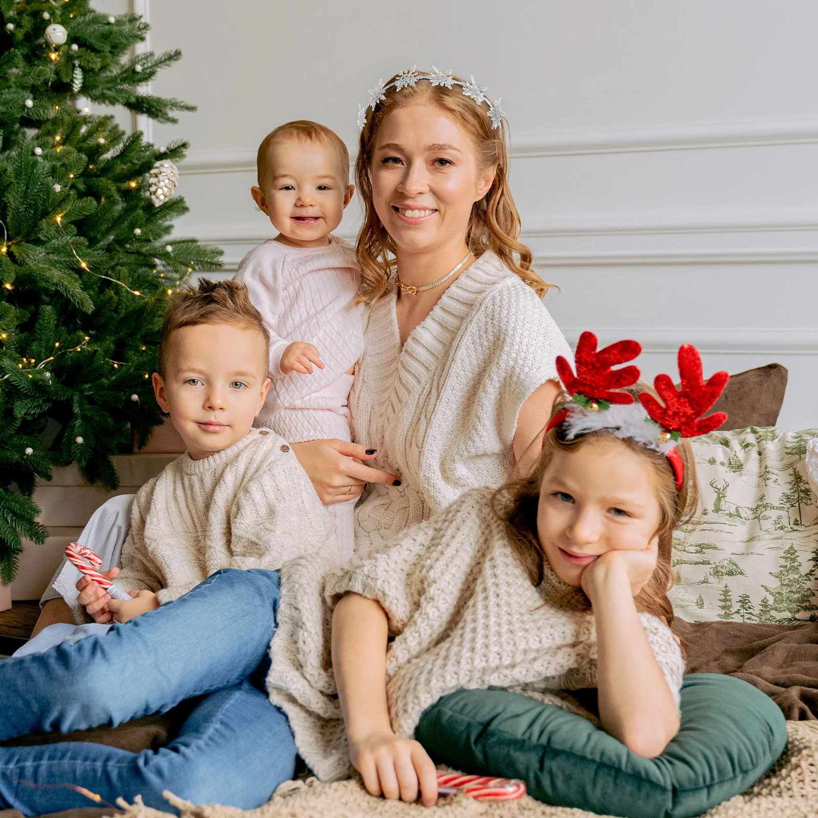 

Christmas Hair Hoop Snowflake Design Glitter Hair Band Kids Party Headwear Holiday Carnival New Year Eve Festival