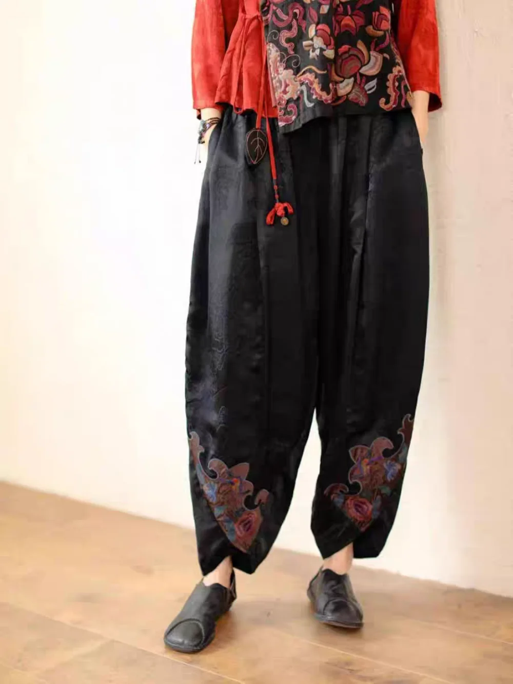 Luxury jacquard pants Black rayon elastic waist embroidery bloomers Chinese style loose vintage Trousers high quality