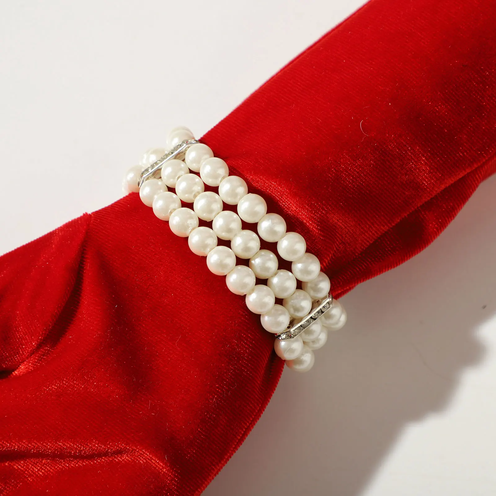 Womens 1920s Flapper Velvet Gloves And Faux Pearl Bracelet Set Full Finger Long Gloves Elastic Bracelet Body Jewelry