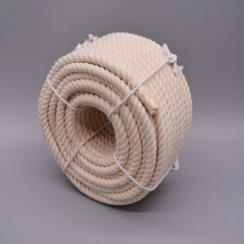 Automatic plastic rope coiler with motor for pattern coiling