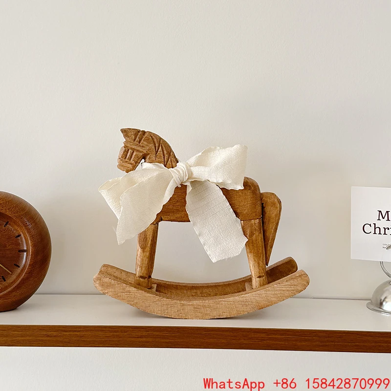 

Trojan horse ornaments create solid wood office room desktop decorations