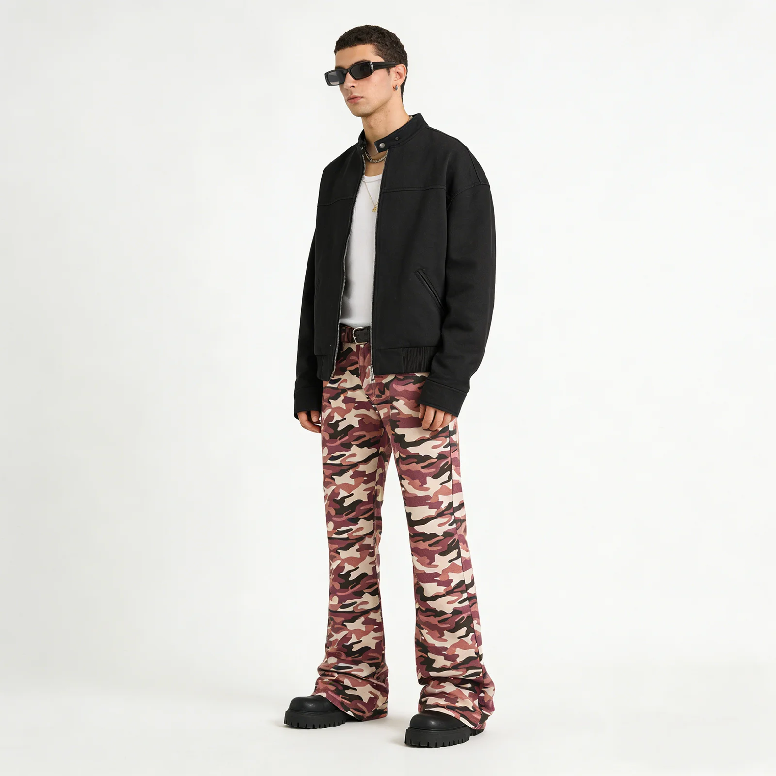 

Y2K Fashion Pink Camo Flare Jeans for Men Slim Fit Retro Camouflage Denim Trousers Skinny Tie-Dye Print Flared Denim Pants