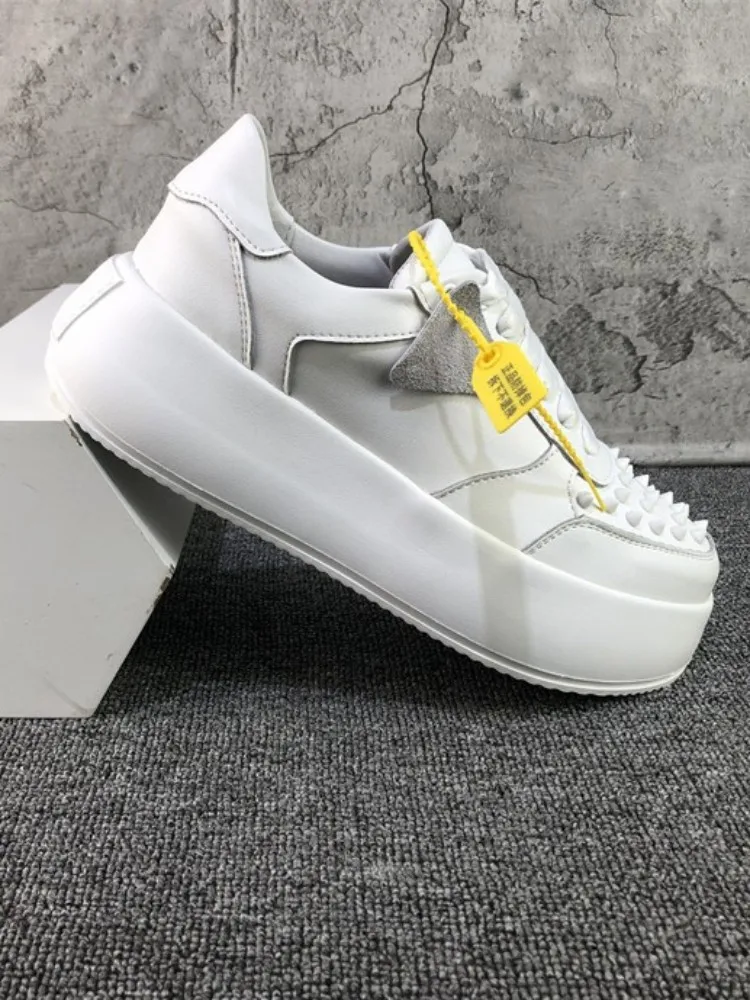 Punk Style Rivet Mens Footwear Casual Shoes Lace Up Thick Bottom Designer Shoes Round Toe Split Leather Men Platform Sneakers