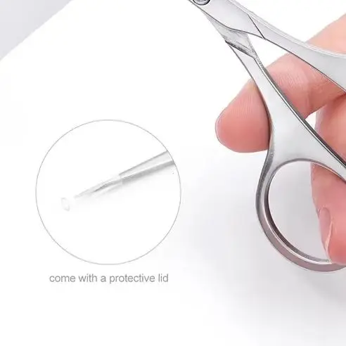 1 Buah Gunting Alis…